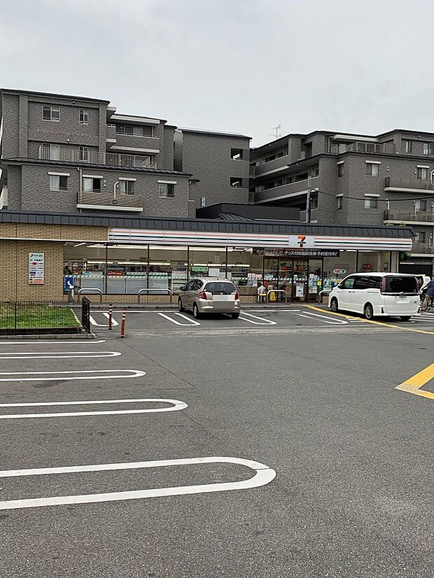 セブンイレブン嵯峨野店