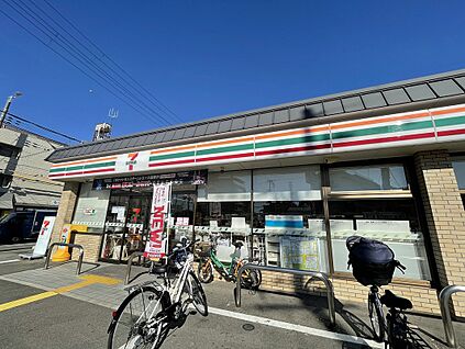 セブンイレブン西京極運動公園店 約339ｍ(徒歩5分)