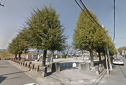 衣手児童公園 約29ｍ(徒歩1分)