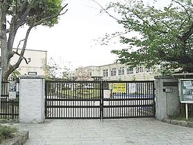 京都市立嵯峨野小学校