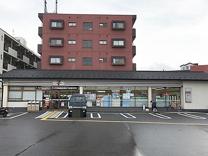 セブンイレブン京都常盤店 約471ｍ(徒歩6分)