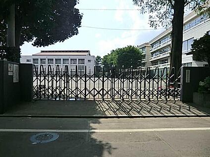 武蔵野市立第二中学校 800ｍ(徒歩10分)