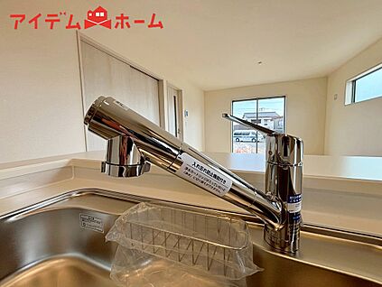 １号棟　浄水器内蔵型水栓