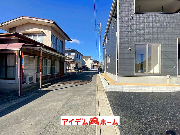 【前面道路写真】当日の案内も可能です♪
お気軽にお問い合わせください!