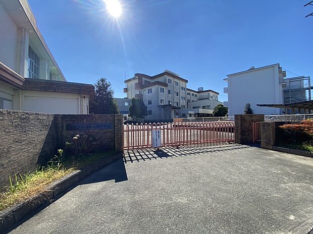 浜松市立浜北北部中学校（約640m）