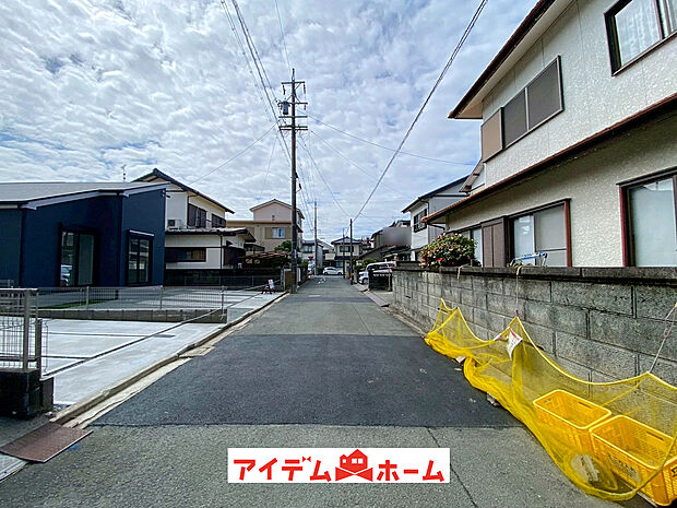 【前面道路写真】当日の案内も可能です♪
お気軽にお問い合わせください!