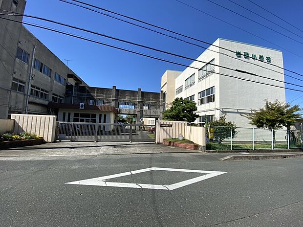 豊橋市立岩西小学校（約720m）