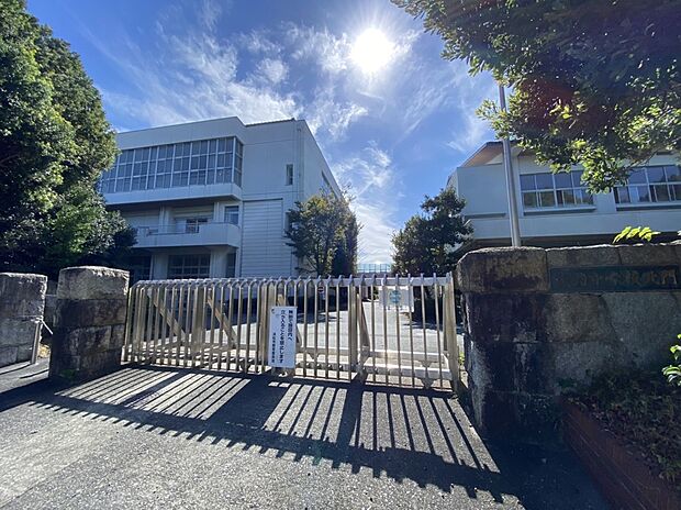 浜松市立雄踏中学校(約3,040m)