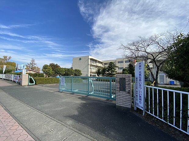 磐田市立磐田北小学校（約700m）