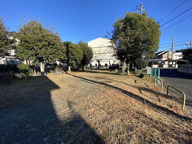 見付ローズタウン第1公園（約50m）