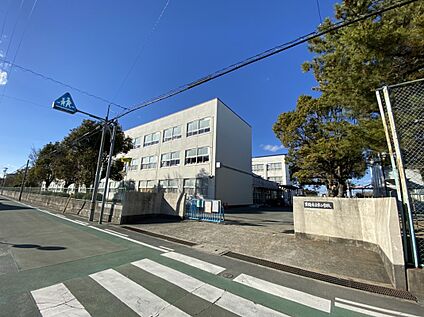 豊橋市立幸小学校 1000ｍ(徒歩13分)