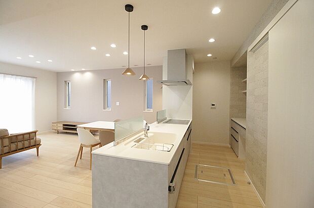 【プラン例】最新システムキッチンでお料理が楽しくなります