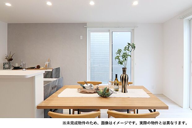 22帖の広々LDKと回遊キッチン、独立洗面台を備え、家族みんなの快適な暮らしを追及した間取りです。
