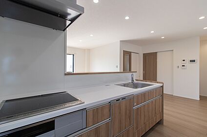 家事がはかどる対面式キッチン