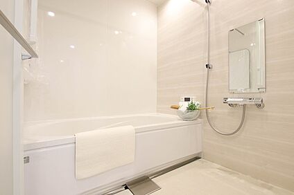 お手入れ簡単で快適なバスルーム