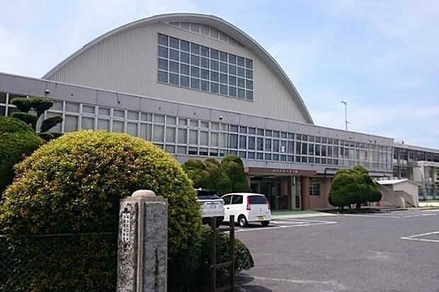 和木中学校(約900m)