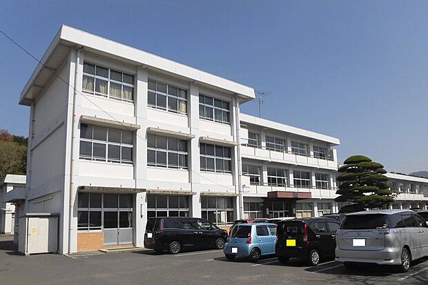 山口市立宮野中学校（約1,000m）