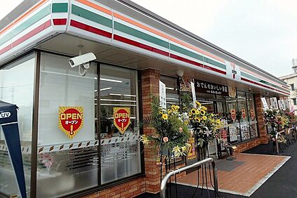 セブンイレブン長門東深川店 800ｍ(徒歩10分)