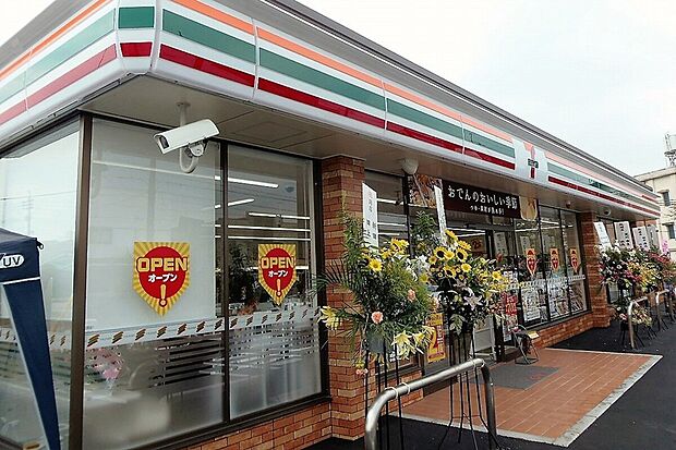セブンイレブン長門東深川店（約800m）