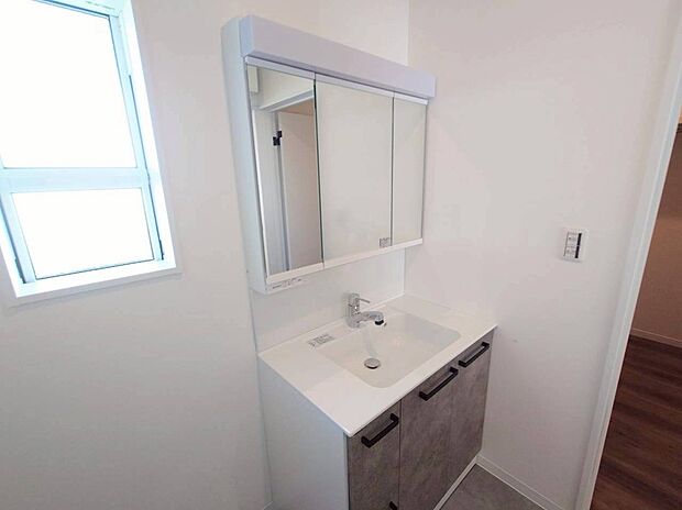 【洗面】900mmの洗面台。