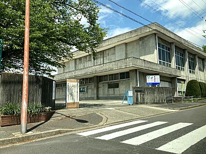 緑陽中学校 3700ｍ(徒歩49分)