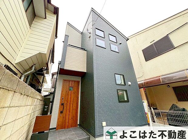 周辺は閑静な住宅街となっており小さなお子様にも安心です。