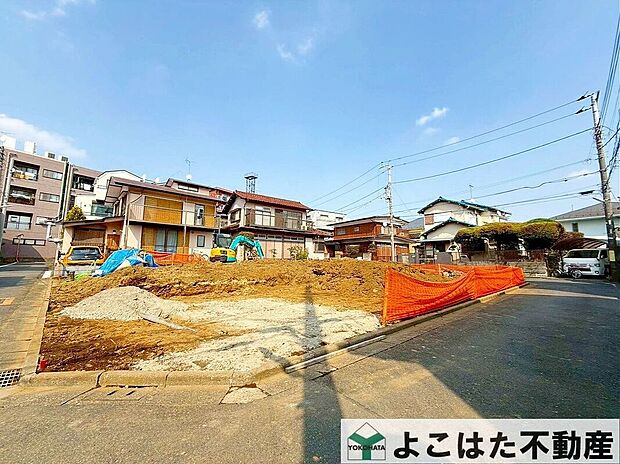 家族の“これから“を産む街で、ただいま建築中。これから新しい暮らしが生まれます。