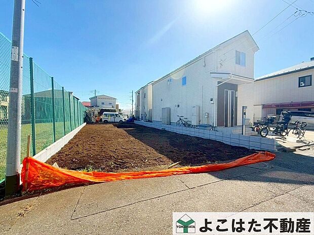 【外観】公園や学校が徒歩圏内にありながらも、周辺は閑静な住宅街。安心して子育てできる落ち着いた環境が整っています。