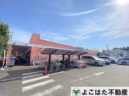 フーズマーケットさえき若松町店 1390m