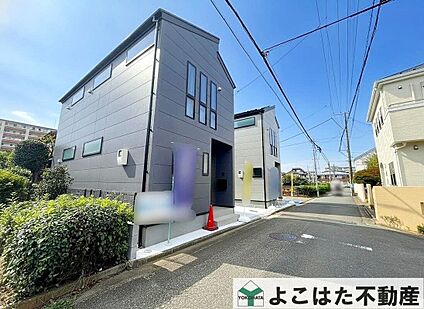 前面道路含む外観