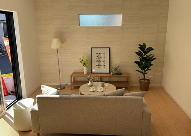 リビングの間取りの種類は大きくわけてリビングとダイニングが別になっているタイプ、リビングダイニング一体型です。どちらも一長一短ですので、家を選ぶ時はその両面をチェックして決めるようにしましょう。