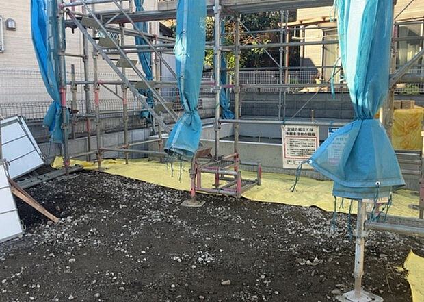 家族でのBBQを行うのであれば3坪程度の広さがあればよいでしょう。ガーデニングや家庭菜園を楽しむ際は、手入れが行き届く範囲にすると安心です。また、庭のある方角や接道が気になる方は事前に確認しましょう。