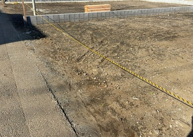 家族でのBBQを行うのであれば3坪程度の広さがあればよいでしょう。ガーデニングや家庭菜園を楽しむ際は、手入れが行き届く範囲にすると安心です。また、庭のある方角や接道が気になる方は事前に確認しましょう。