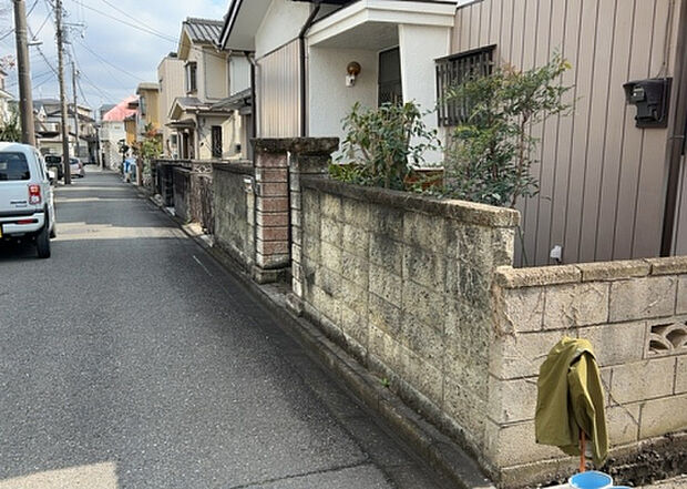 桜や紅葉の名所に出かける人は多いと思いますが、家にいながら季節の移ろいを感じる生活を送りませんか?リビングや窓から見える景色が生活を彩るワンポイントに!現地から見える景色を堪能してみては如何でしょう。