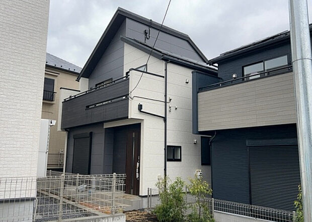 ついに完成致しました!現地をご見学に行く際は、道路の幅や周辺の交通量、施設などをご確認頂くことをおすすめします!物件の流れが早いため、内見をしたい方はお早めに当社営業までお問い合わせ頂きご予約下さい!