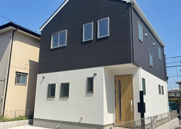 ついに完成致しました!現地をご見学に行く際は、道路の幅や周辺の交通量、施設などをご確認頂くことをおすすめします!物件の流れが早いため、内見をしたい方はお早めに当社営業までお問い合わせ頂きご予約下さい!