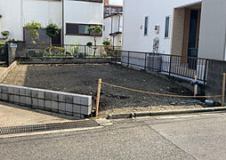 小田急小田原線「本厚木」駅 本厚木駅からバス乗車19分 睦合東中学校入口バス停から徒歩5分 19分