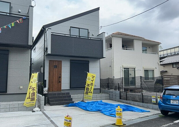 ついに完成致しました!現地をご見学に行く際は、道路の幅や周辺の交通量、施設などをご確認頂くことをおすすめします!物件の流れが早いため、内見をしたい方はお早めに当社営業までお問い合わせ頂きご予約下さい!