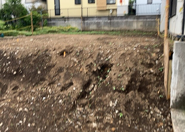 ついに完成致しました！現地をご見学に行く際は、道路の幅や周辺の交通量、施設などをご確認頂くことをおすすめします！物件の流れが早いため、内見をしたい方はお早めに当社営業までお問い合わせ頂きご予約下さい！