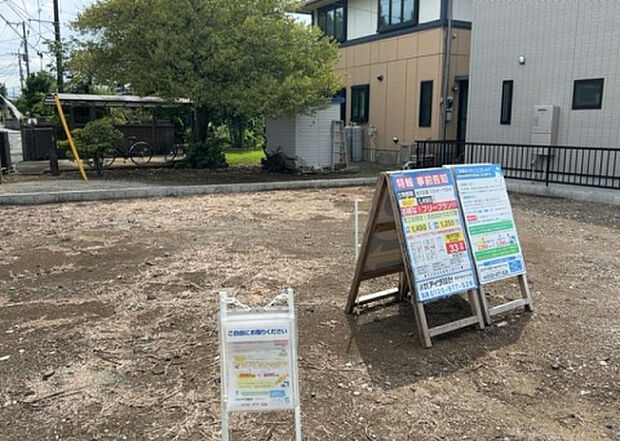 現地をご見学に行く際は、道路の幅や周辺の交通量、施設などをご確認頂くことをおすすめします！ある程度イメージをつけたいという場合は、同売主の施工事例や完成パースもお見せします。