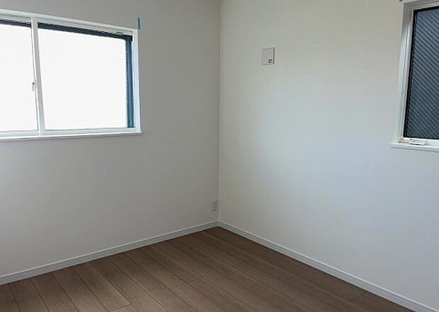 【子供部屋】子供が何人でも年齢によっては、受験時にしっかり壁のある個室があった方が良い場合もあります。難しい問題ですが、兄弟の人数や、性別や年齢差によって状況が異なりますので、数年後のこともしっかり考えましょう。