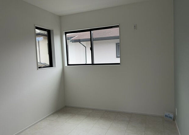 【子供部屋】子供が何人でも年齢によっては、受験時にしっかり壁のある個室があった方が良い場合もあります。難しい問題ですが、兄弟の人数や、性別や年齢差によって状況が異なりますので、数年後のこともしっかり考えましょう。