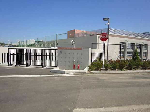 小山中学校(約1,939m)