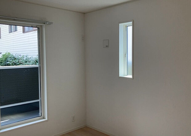 【子供部屋】子供が何人でも年齢によっては、受験時にしっかり壁のある個室があった方が良い場合もあります。難しい問題ですが、兄弟の人数や、性別や年齢差によって状況が異なりますので、数年後のこともしっかり考えましょう。