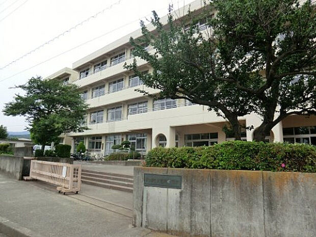 菅原小学校(約837m)