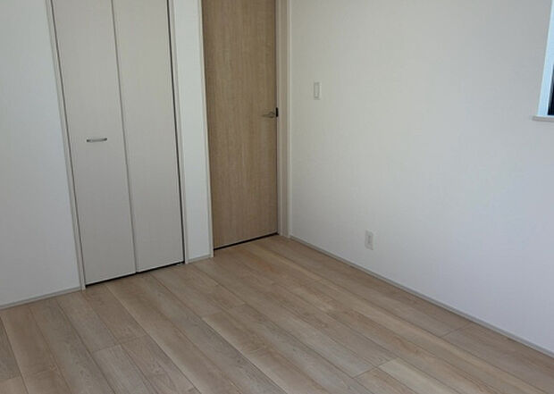 【子供部屋】子供が何人でも年齢によっては、受験時にしっかり壁のある個室があった方が良い場合もあります。難しい問題ですが、兄弟の人数や、性別や年齢差によって状況が異なりますので、数年後のこともしっかり考えましょう。