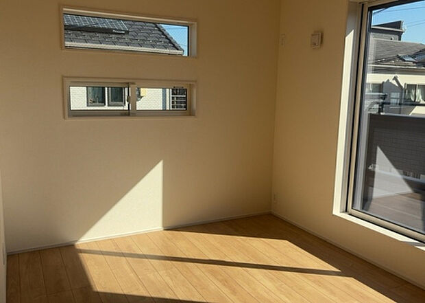 【子供部屋】子供が何人でも年齢によっては、受験時にしっかり壁のある個室があった方が良い場合もあります。難しい問題ですが、兄弟の人数や、性別や年齢差によって状況が異なりますので、数年後のこともしっかり考えましょう。