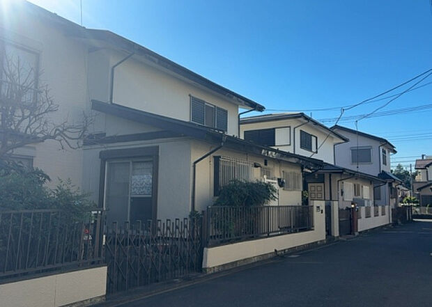 【物件からの展望_2】眺望を気にして物件を探す場合、前面に建物が建っていないか現地で確認しましょう!前面に建物があると景色はもちろん、日当たりや風通しにも影響が出てきます。住んだ時のことを想像しながら現地見学をしましょう。