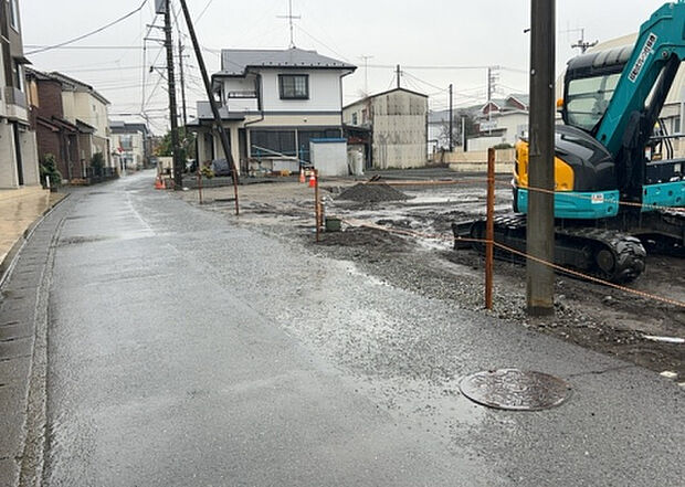 【物件からの展望_2】眺望を気にして物件を探す場合、前面に建物が建っていないか現地で確認しましょう！前面に建物があると景色はもちろん、日当たりや風通しにも影響が出てきます。住んだ時のことを想像しながら現地見学をしましょう。