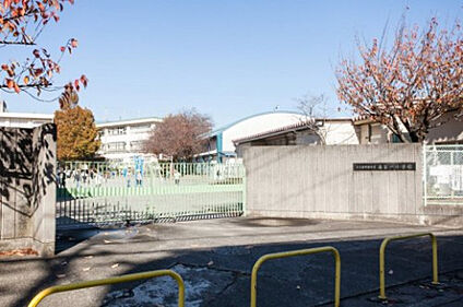 南第一小学校 248m(徒歩4分)
